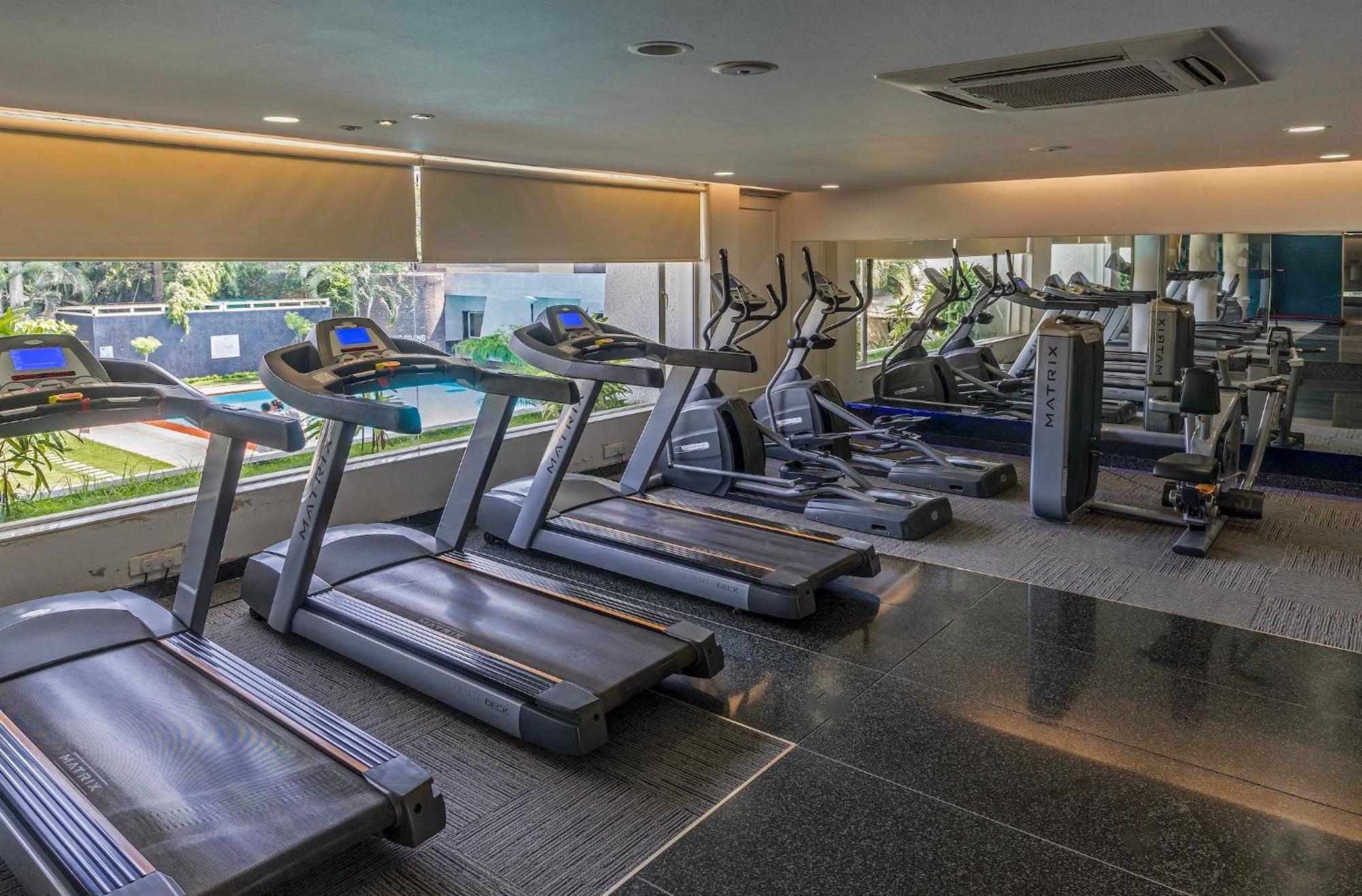 Отель Lch Fitness Индаур Экстерьер фото